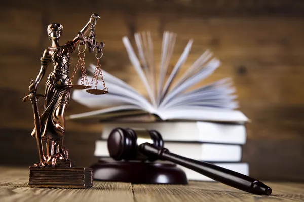 depositphotos 41649189 stock photo lady justice